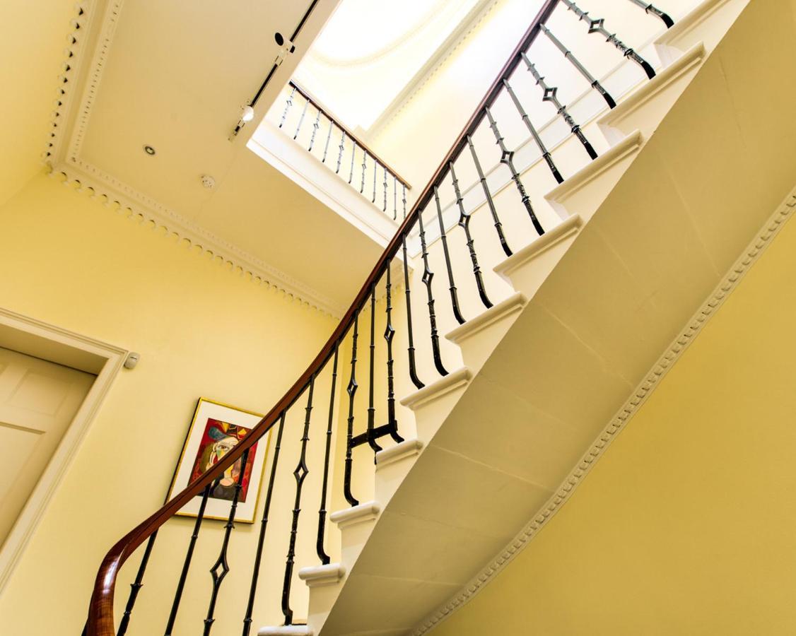 Beautiful City Centre Georgian 4 Bed Townhouse With Private Garden Edinburgh Exterior photo